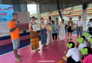 Visiting a Thai School and Considering&nbsp;Voluntourism